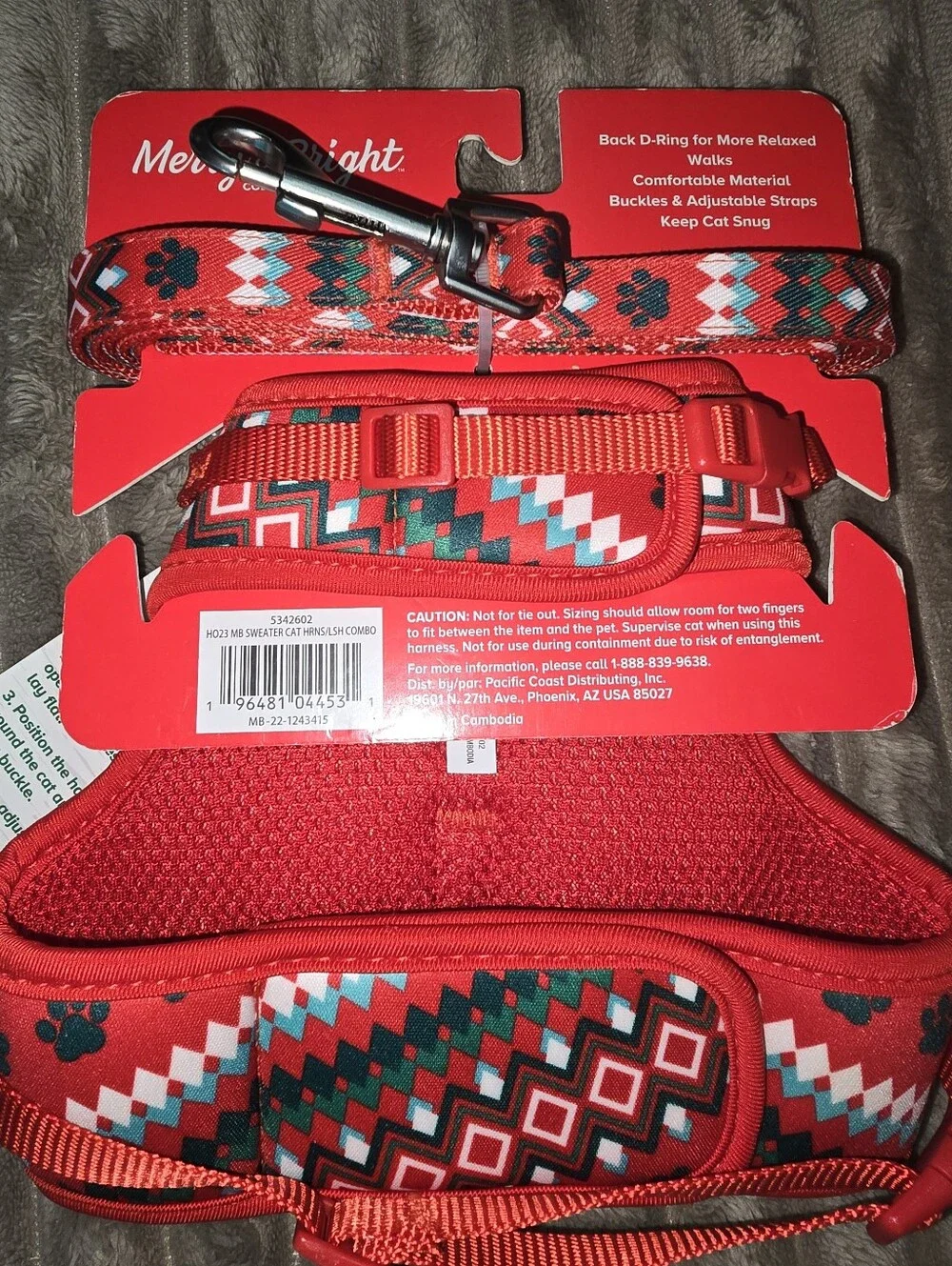 Merry & Bright Cat Comfort Harness & Leash Set - Red Diamond Pattern